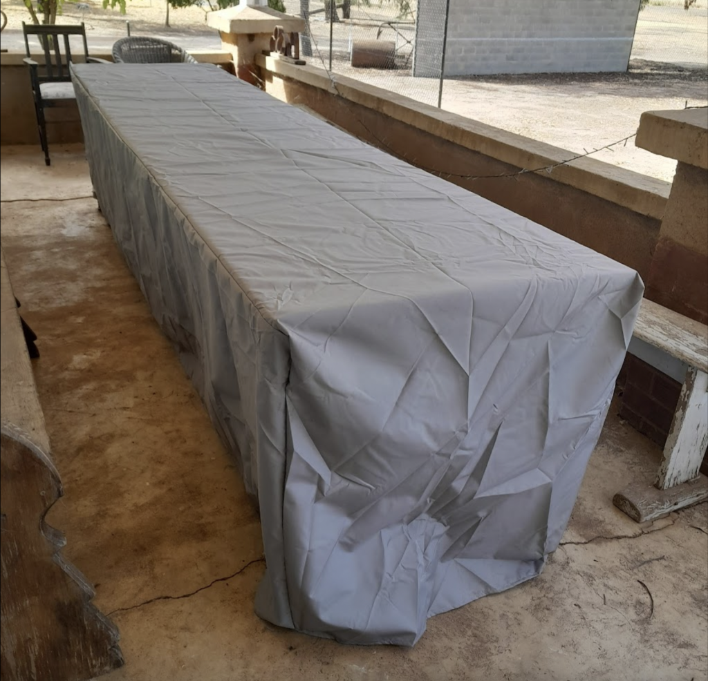 WATERPROOF-TABLE-COVER-REVIEW